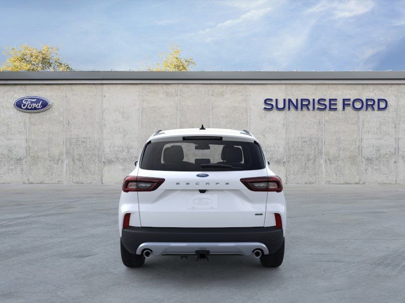 New 2025 Ford Escape SE w/ Class II Trailer Tow Package FWD image 5