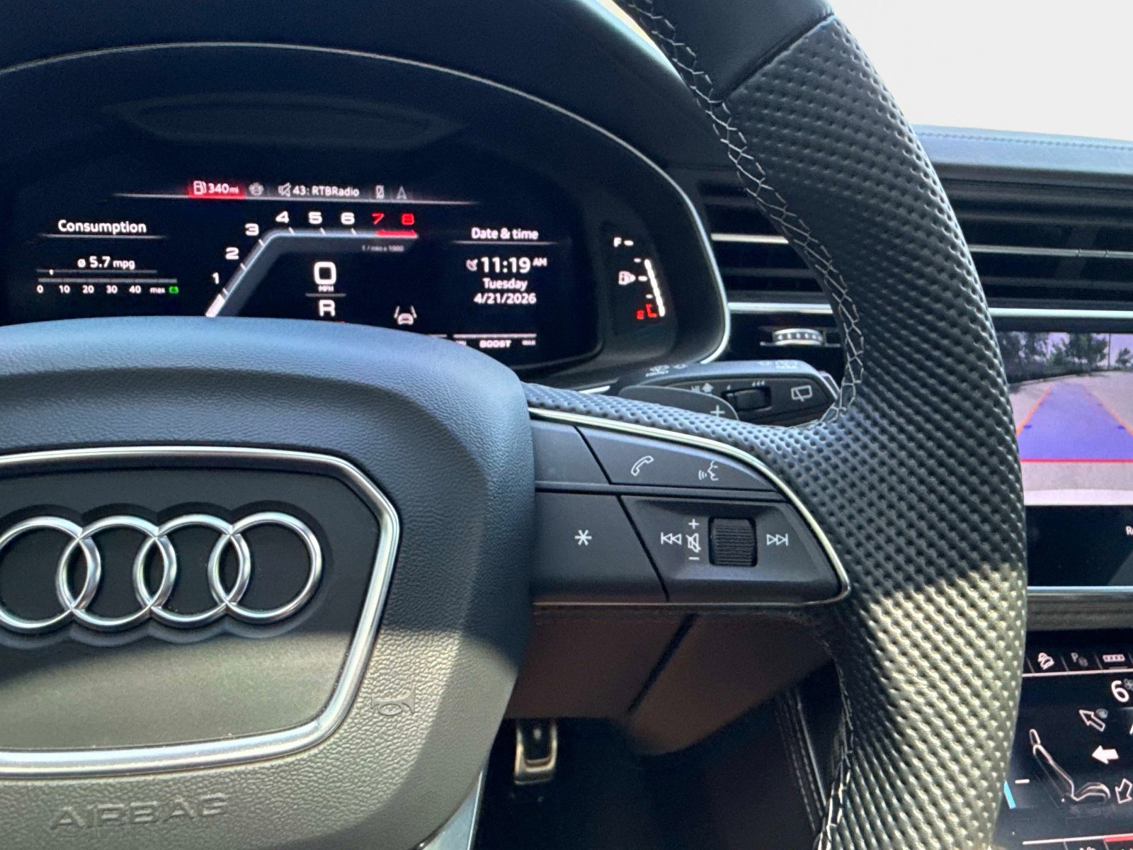 Used 2024 Audi SQ8 Prestige image 32