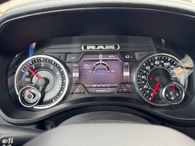 Used 2019 RAM 1500 Laramie image 24