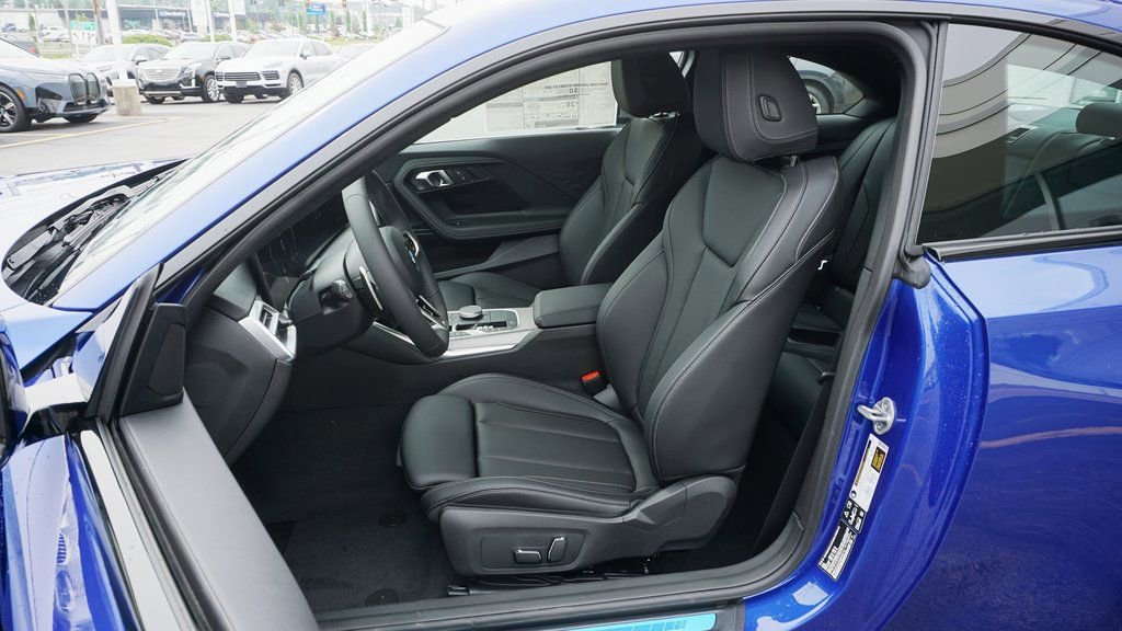 Used 2025 BMW 230i xDrive Coupe w/ M Sport Package image 8