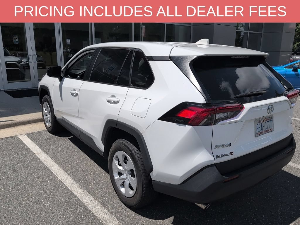 Used 2023 Toyota RAV4 LE FWD image 6