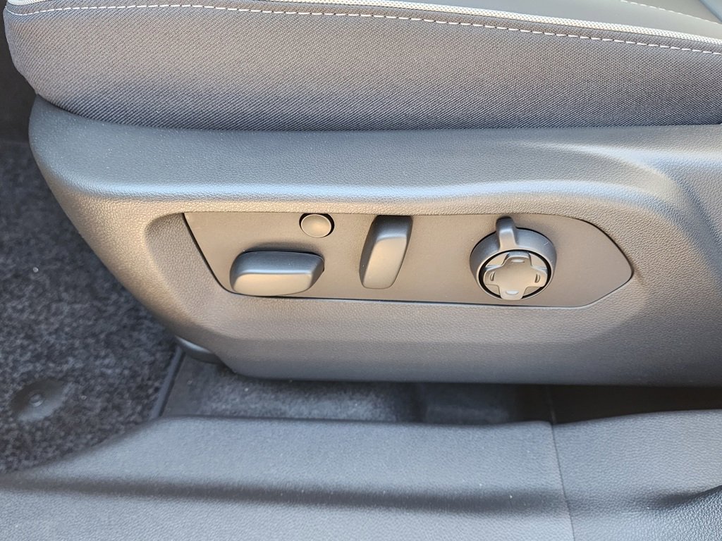 New 2026 Buick Envision Avenir image 18