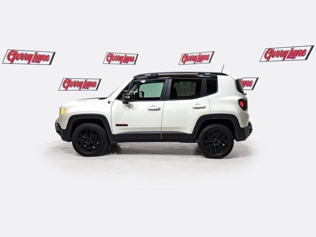 Used 2018 Jeep Renegade Trailhawk w/ UConnect 8.4 Nav Group AWD/4WD image 4
