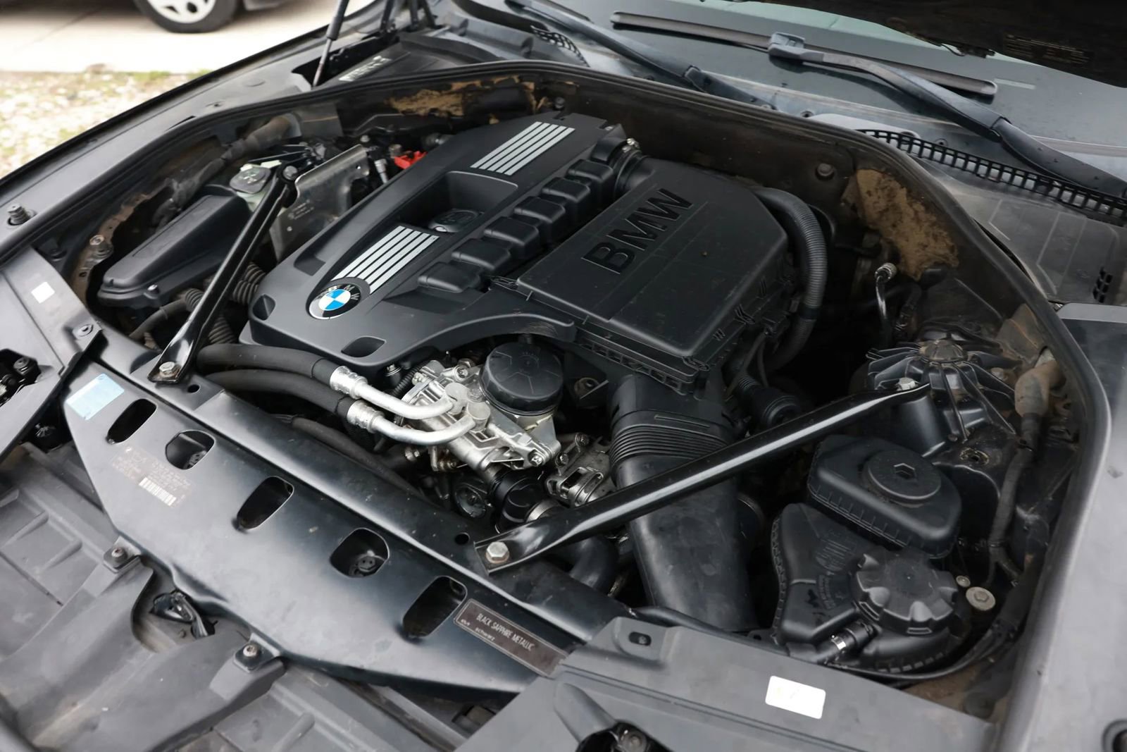 Used 2011 BMW 740i image 48