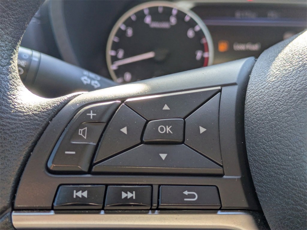 Used 2023 Nissan Sentra SV image 24