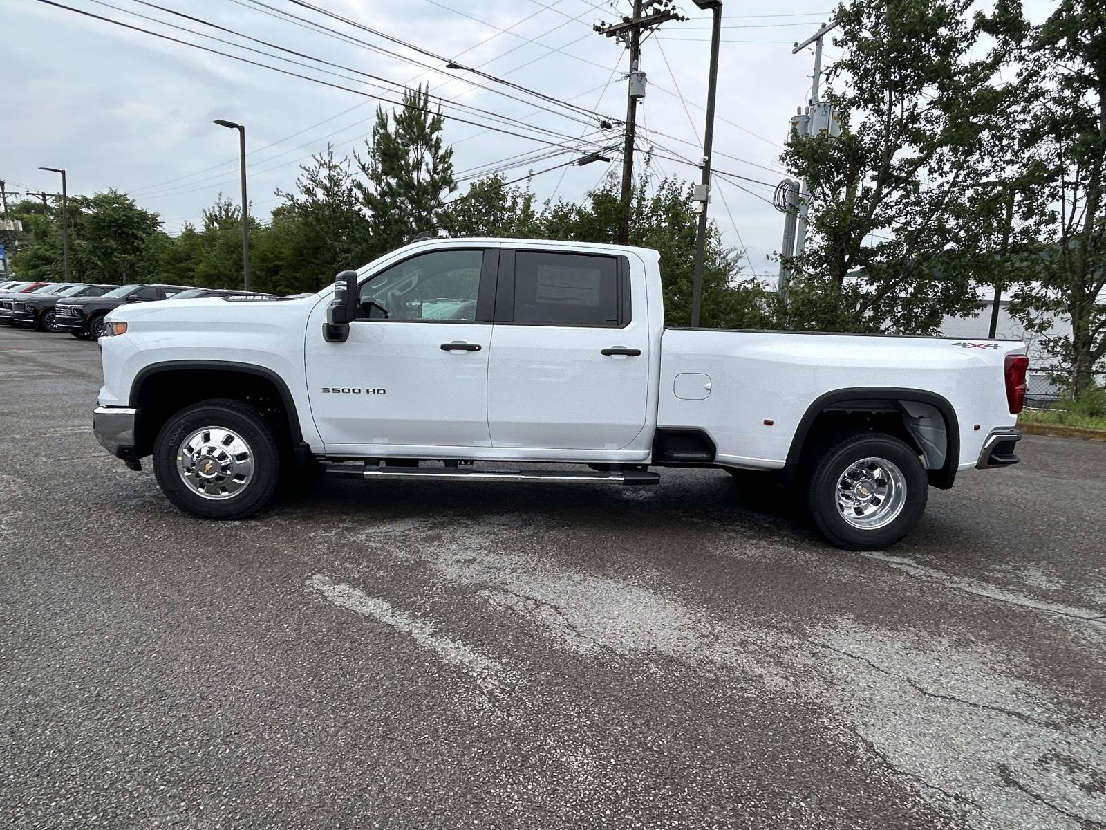 New 2026 Chevrolet Silverado 3500 W/T w/ WT/CX Safety Package AWD/4WD image 8