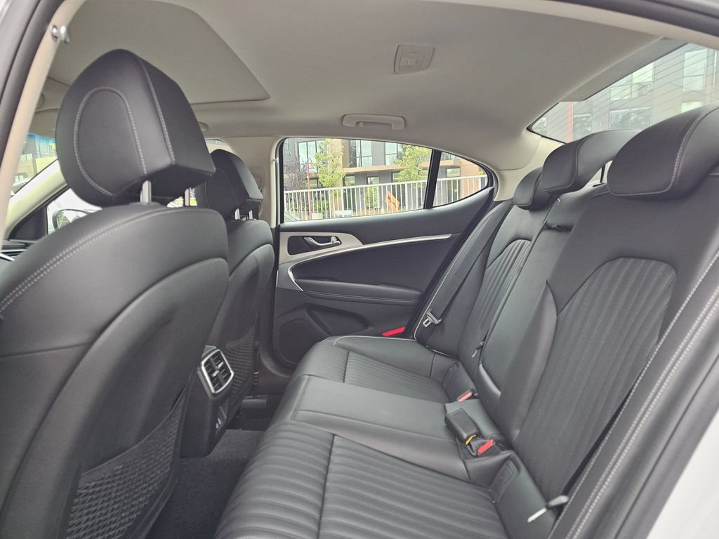 Certified 2026 Genesis G70 2.5T Prestige AWD/4WD image 19