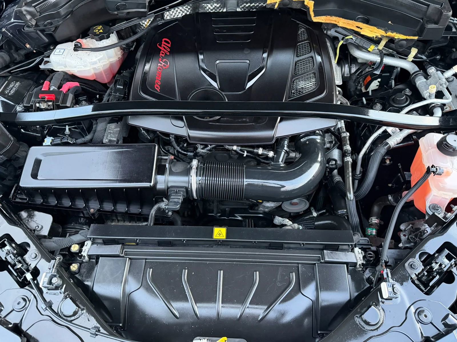 Used 2018 Alfa Romeo Stelvio Ti image 42