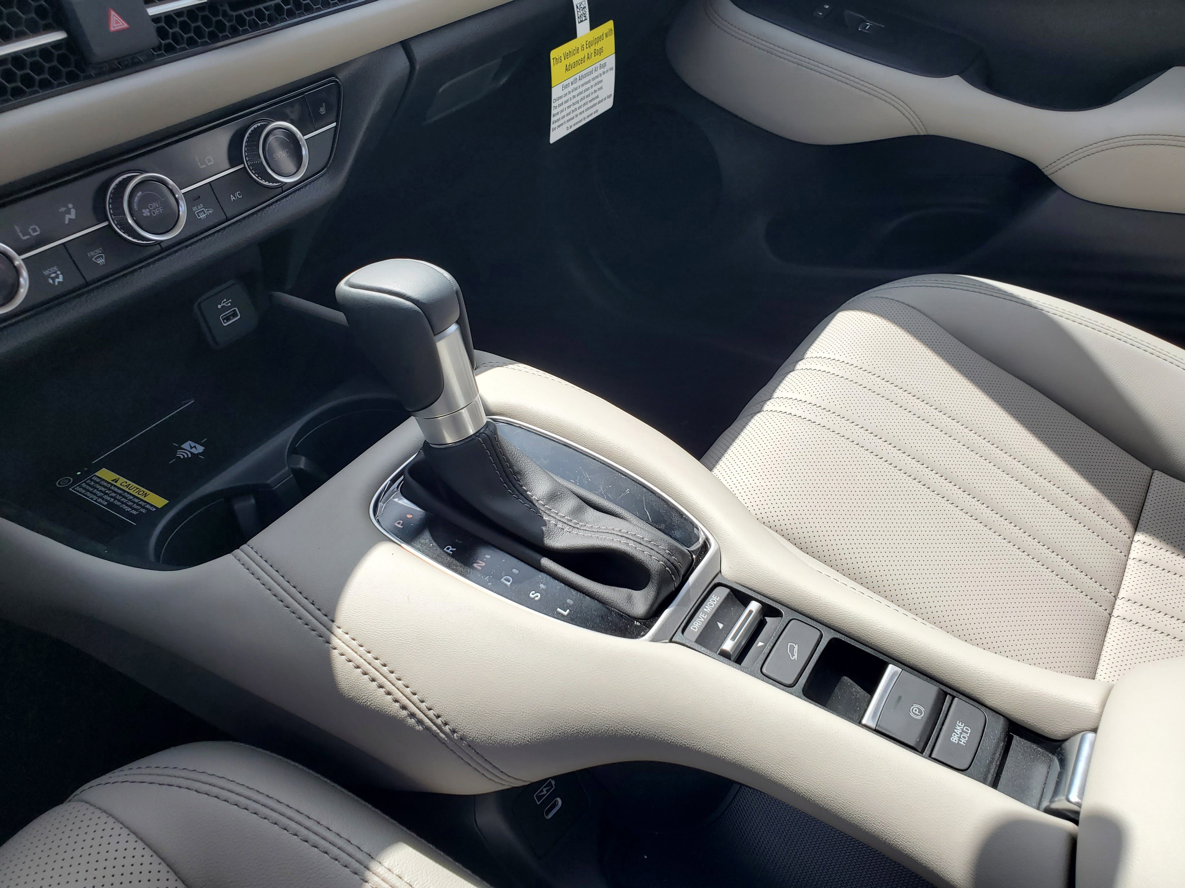 New 2026 Honda HR-V EX-L image 17