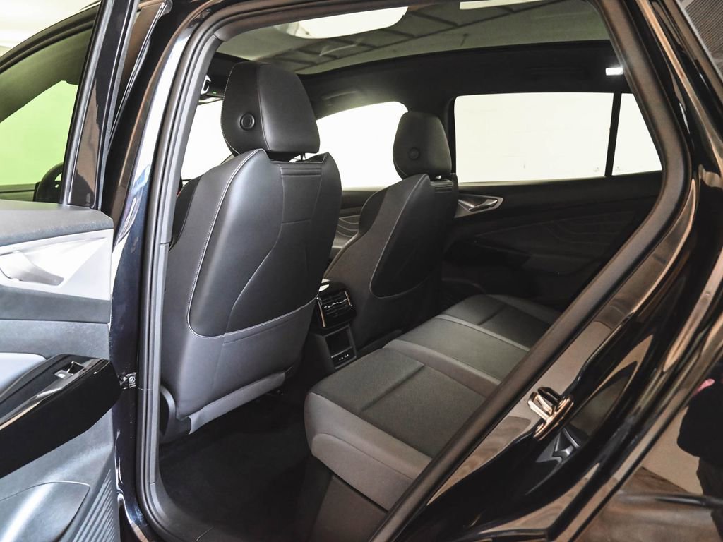 Used 2023 Volkswagen ID.4 Pro S image 26