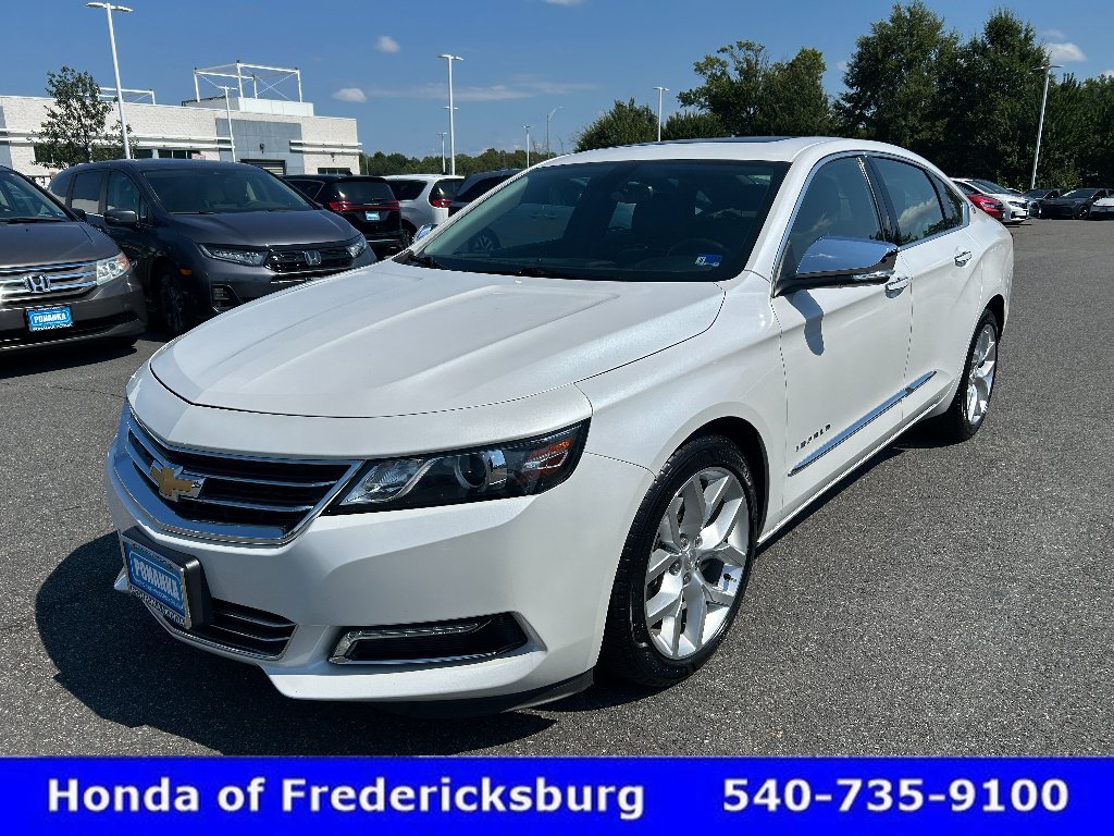 Used 2018 Chevrolet Impala Premier w/ Premier Convenience Package FWD image 2