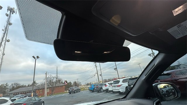 Used 2025 Toyota Tacoma TRD Off-Road image 23