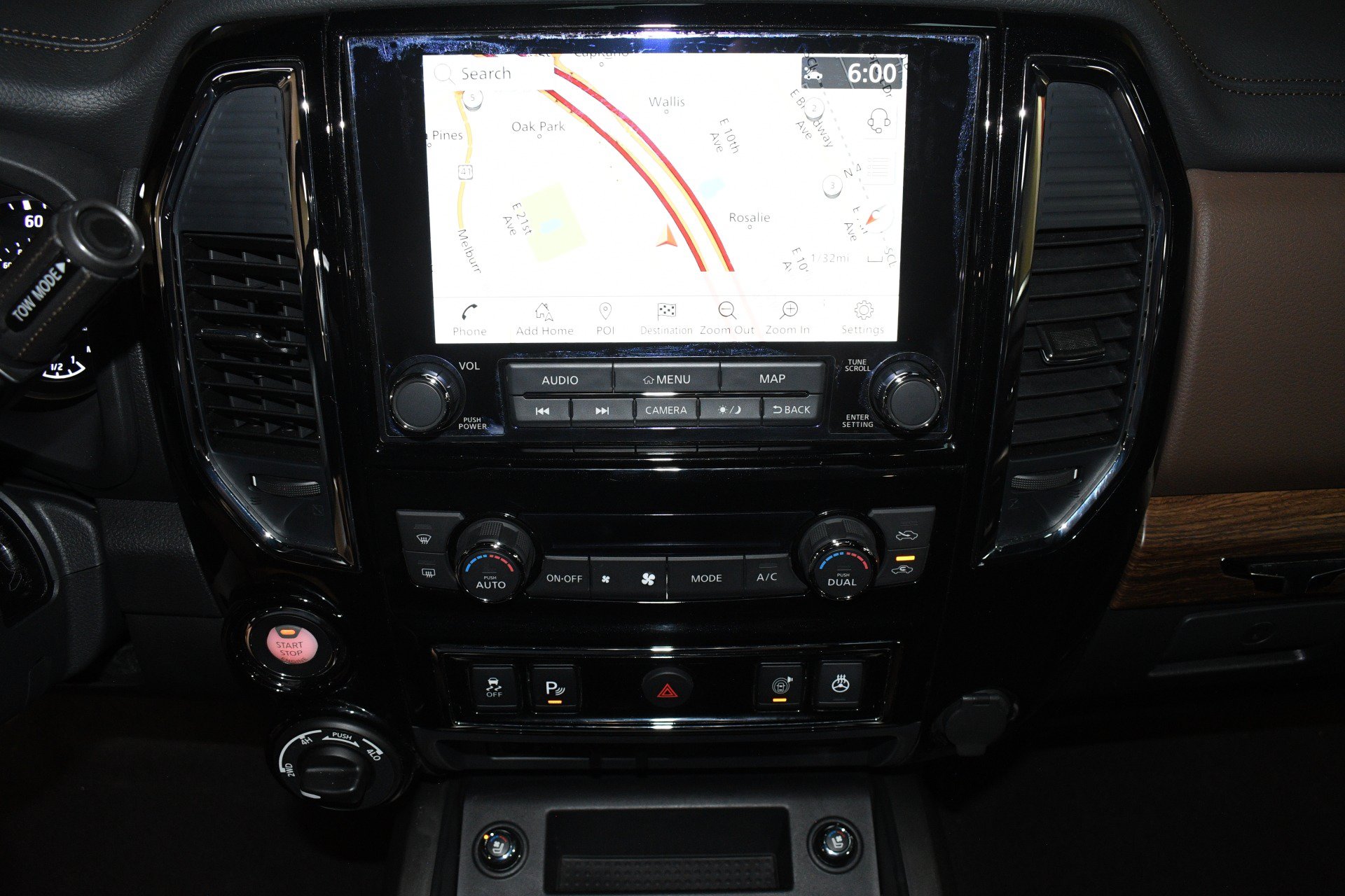Used 2023 Nissan Titan Platinum Reserve w/ Moonroof Package AWD/4WD image 32