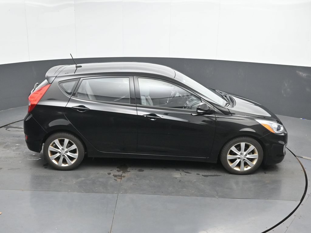 Used 2014 Hyundai Accent SE FWD image 29