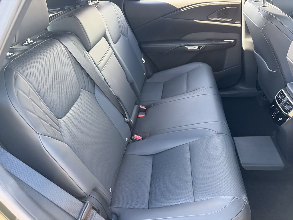Used 2026 Lexus RX 450h AWD w/ Convenience Package image 30