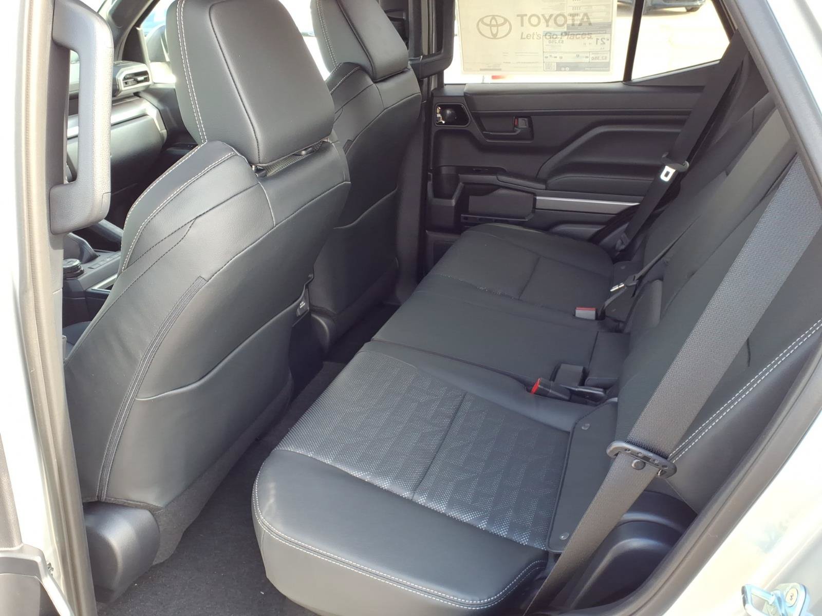 Used 2026 Toyota 4Runner TRD Off-Road Premium AWD/4WD image 8