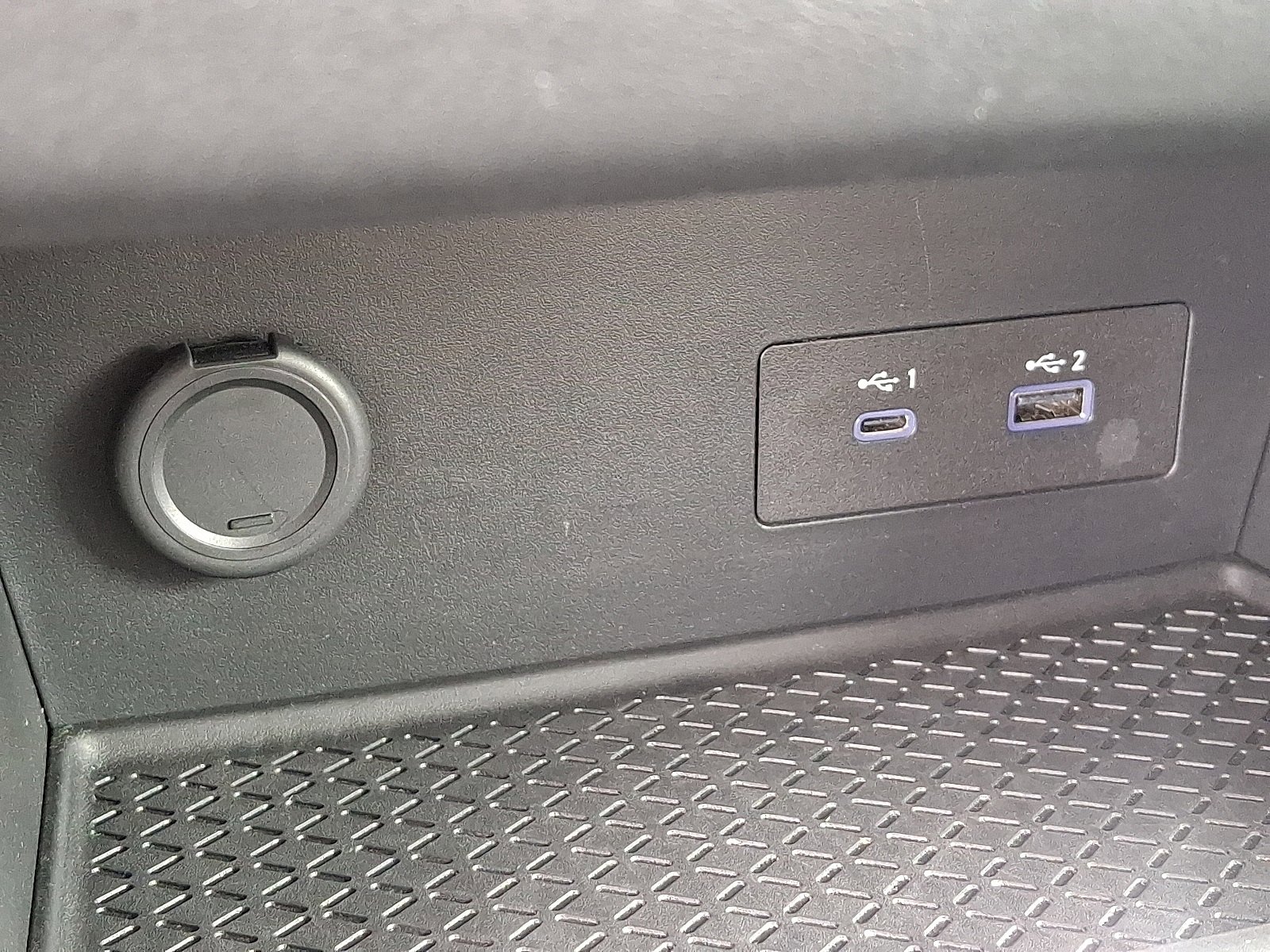 Used 2024 Nissan Pathfinder S image 24