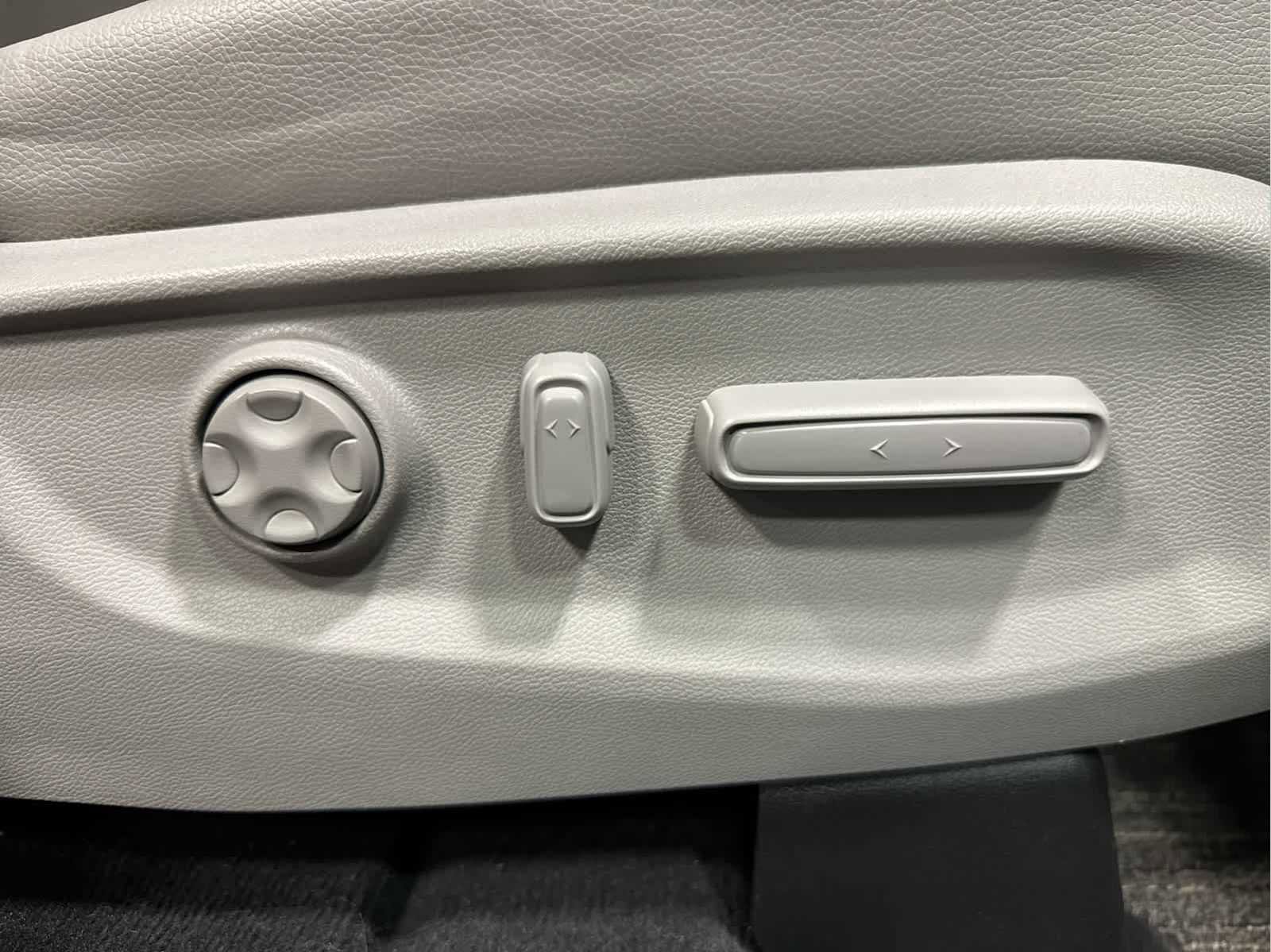 Used 2024 Honda Odyssey EX-L image 31