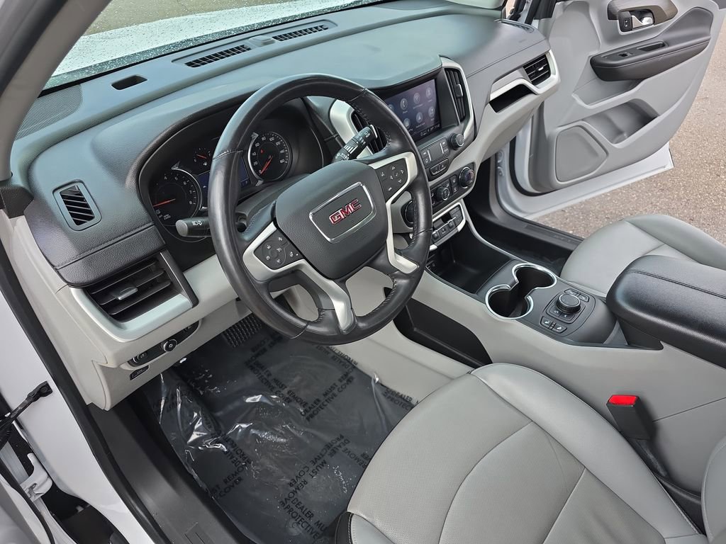 Used 2022 GMC Terrain SLT image 16