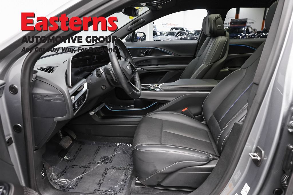Used 2024 Cadillac Lyriq Luxury RWD image 14