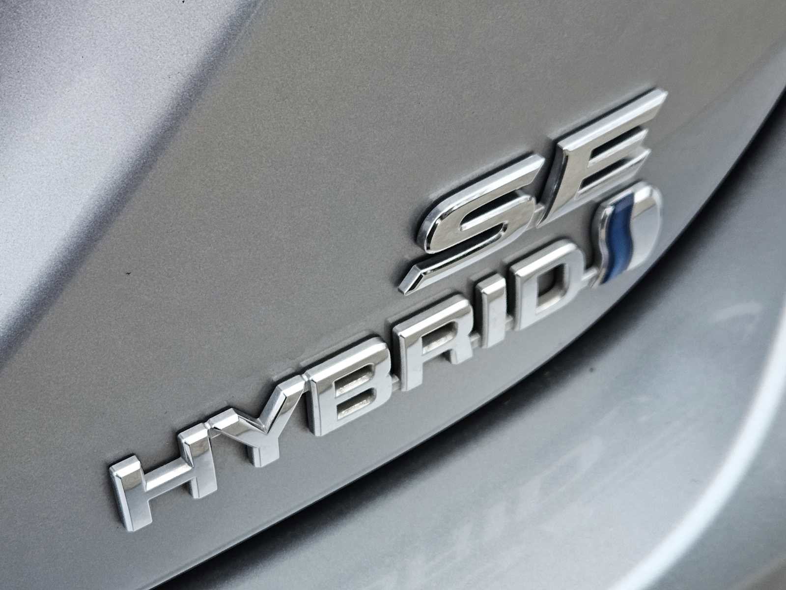 Used 2019 Toyota Camry SE w/ Sunroof Package image 12