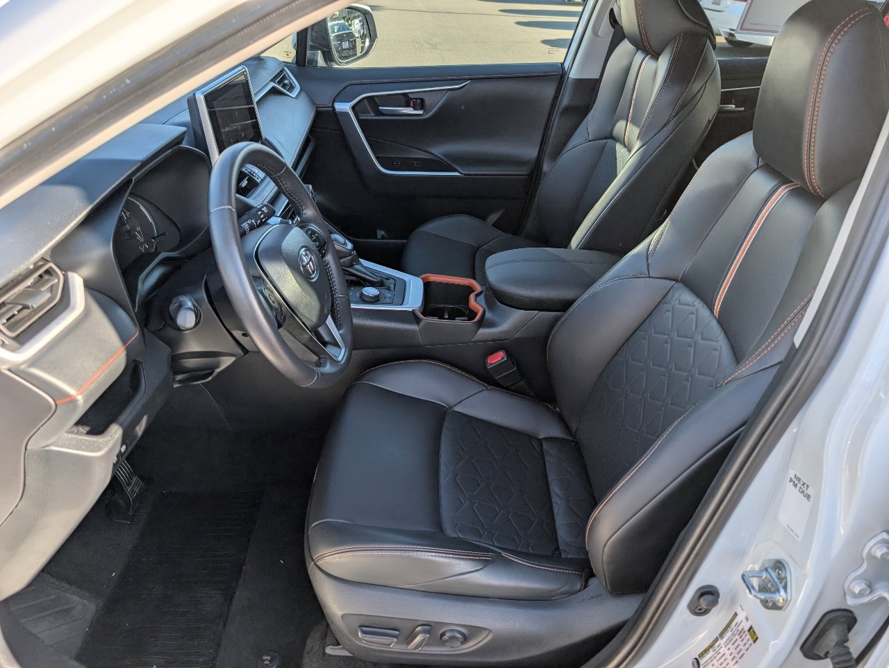 Used 2024 Toyota RAV4 Adventure image 2