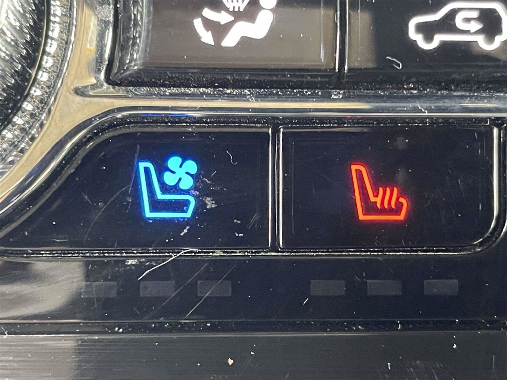 Certified 2023 Lincoln Nautilus Reserve w/ Equipment Group 201A image 19