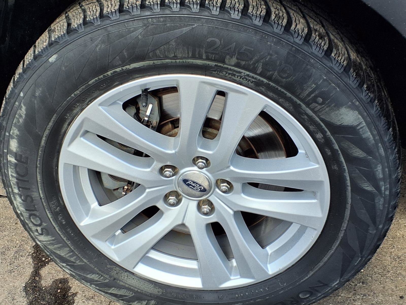 Used 2019 Ford Explorer XLT w/ Equipment Group 202A AWD/4WD image 8