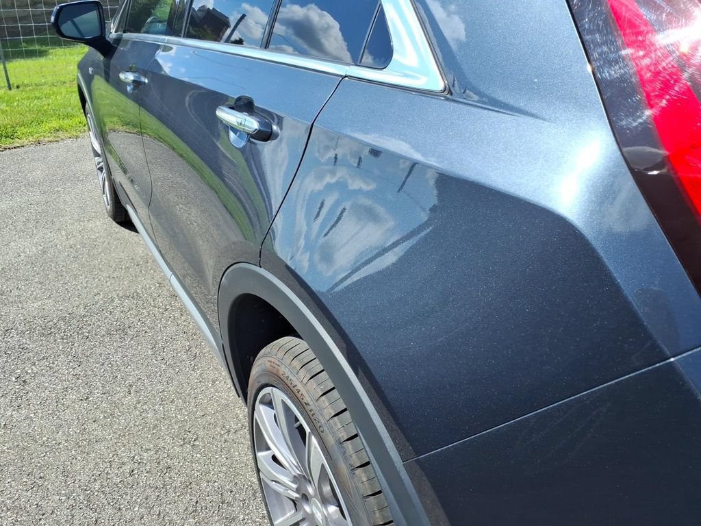 Used 2021 Cadillac XT4 Premium Luxury FWD image 16
