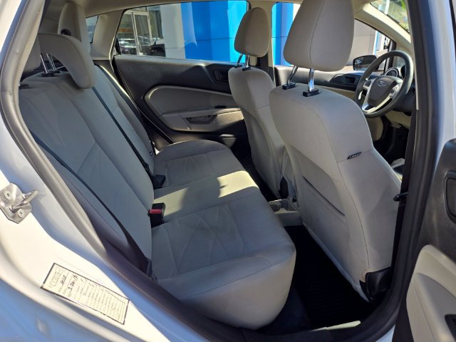 Used 2018 Ford Fiesta SE FWD image 19