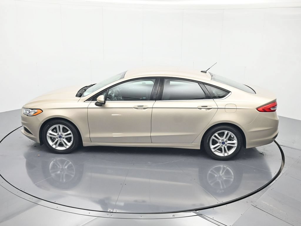 Used 2018 Ford Fusion SE w/ Fusion SE Technology Package FWD image 36