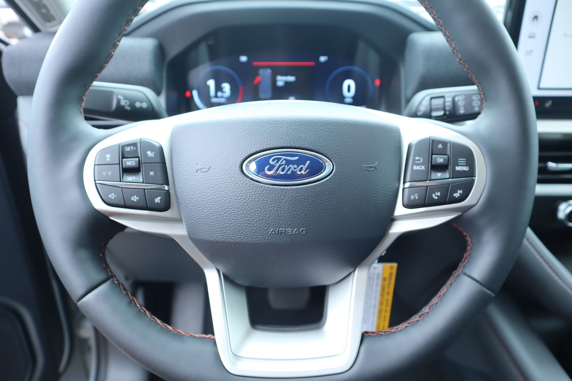 New 2026 Ford Explorer Active RWD image 3