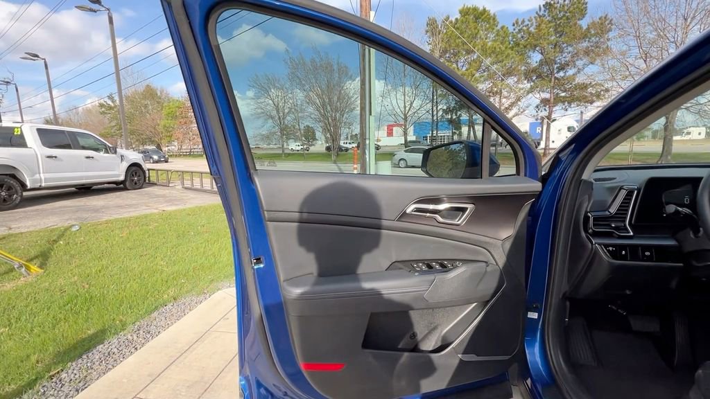 Used 2023 Kia Sportage EX image 34