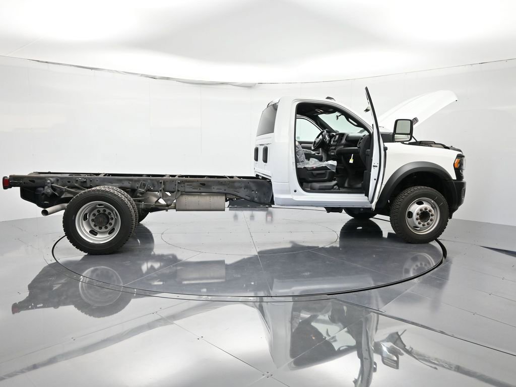 Used 2023 RAM 5500 Tradesman AWD/4WD image 42