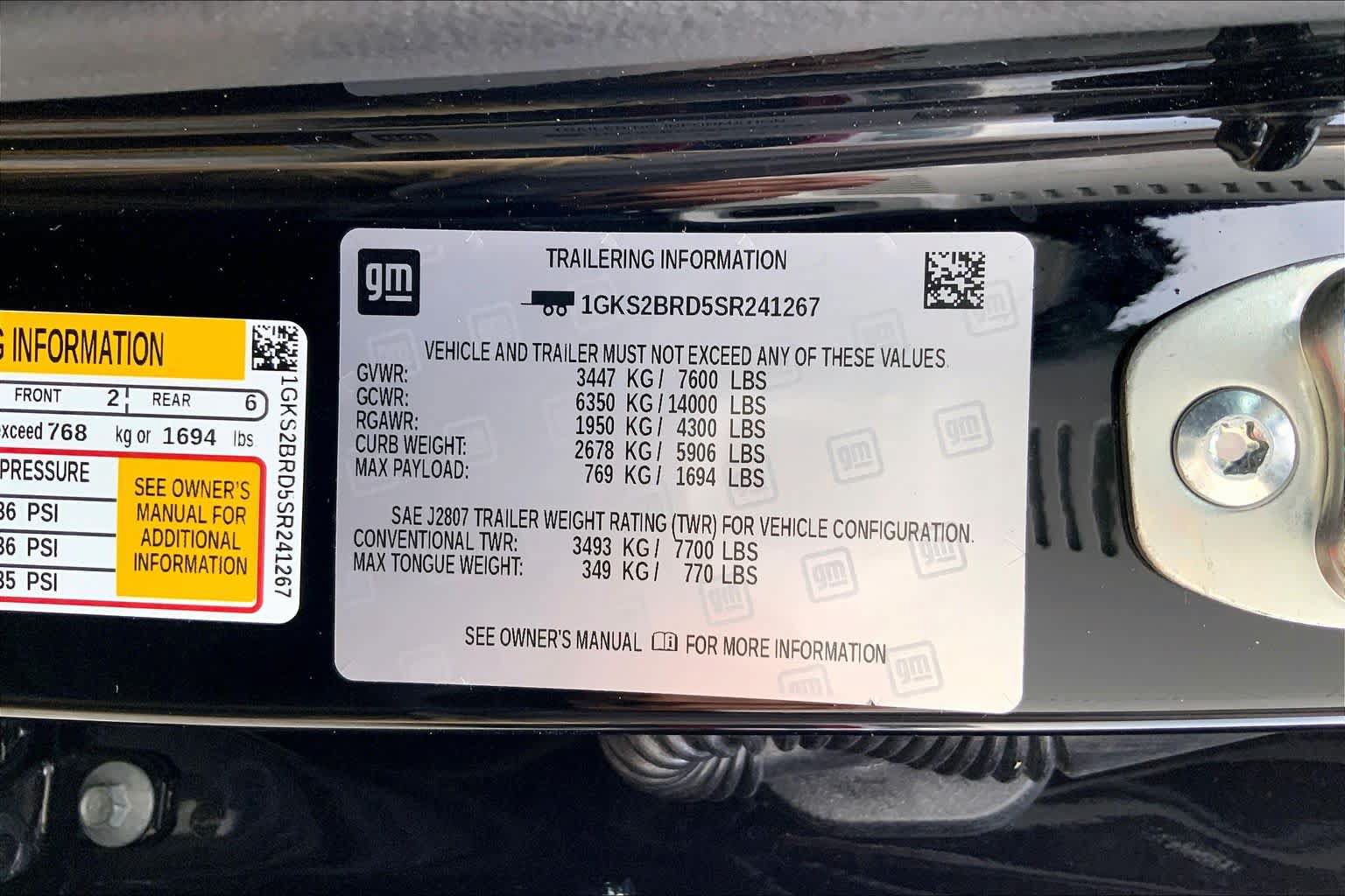 Used 2025 GMC Yukon Elevation AWD/4WD image 29
