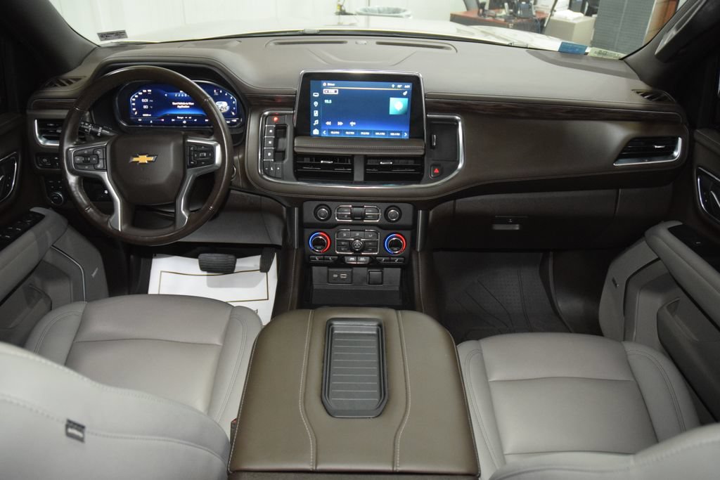 Used 2022 Chevrolet Tahoe LT w/ Luxury Package AWD/4WD image 30