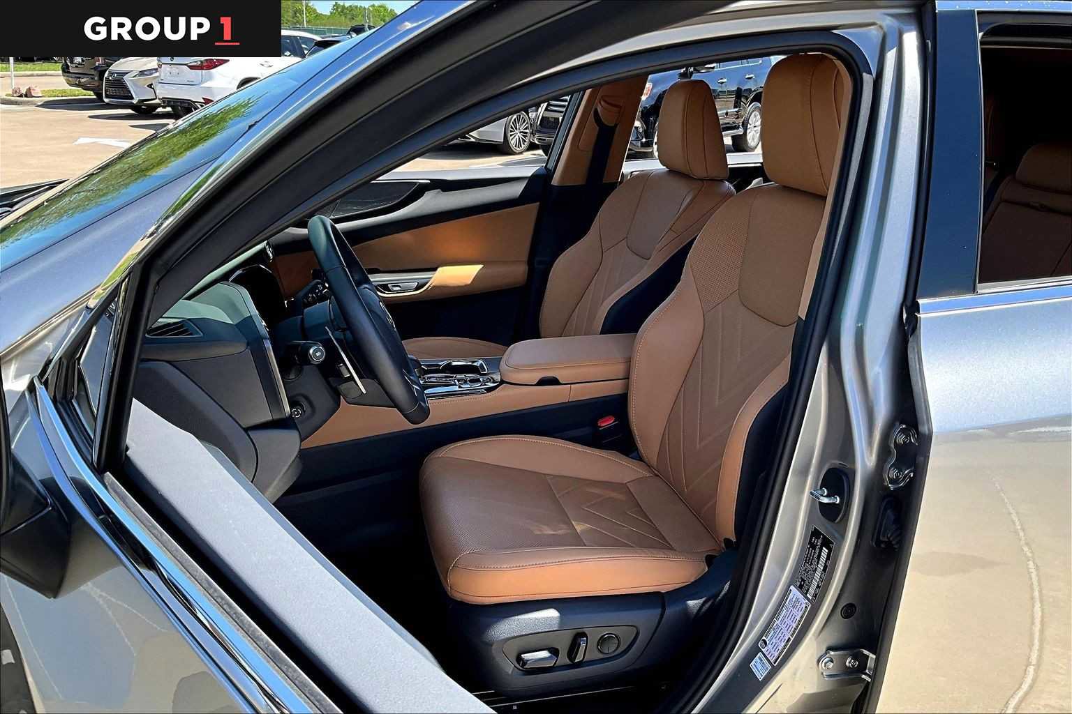 Used 2025 Lexus NX 350 AWD w/ Accessory Package (K3) image 7