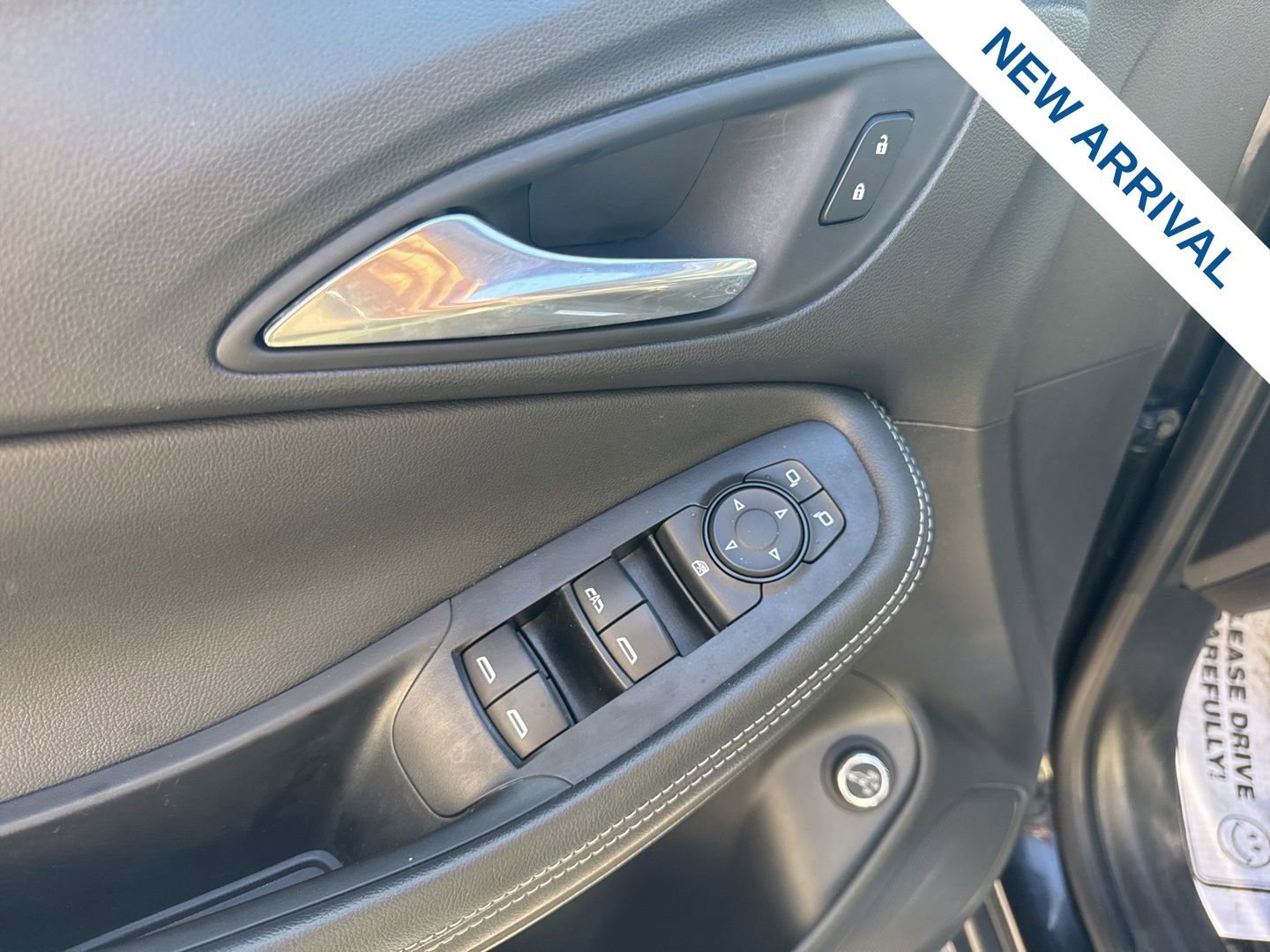 Used 2021 Buick Encore GX Select AWD/4WD image 18