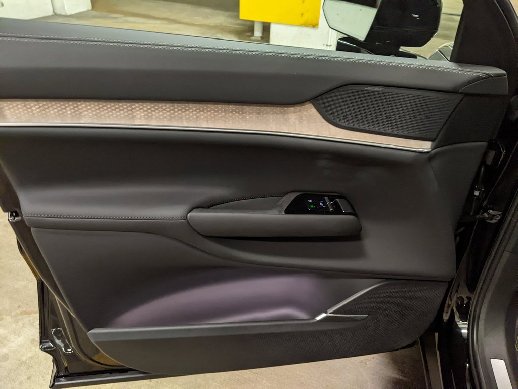 Certified 2025 Volvo EX90 Plus image 9