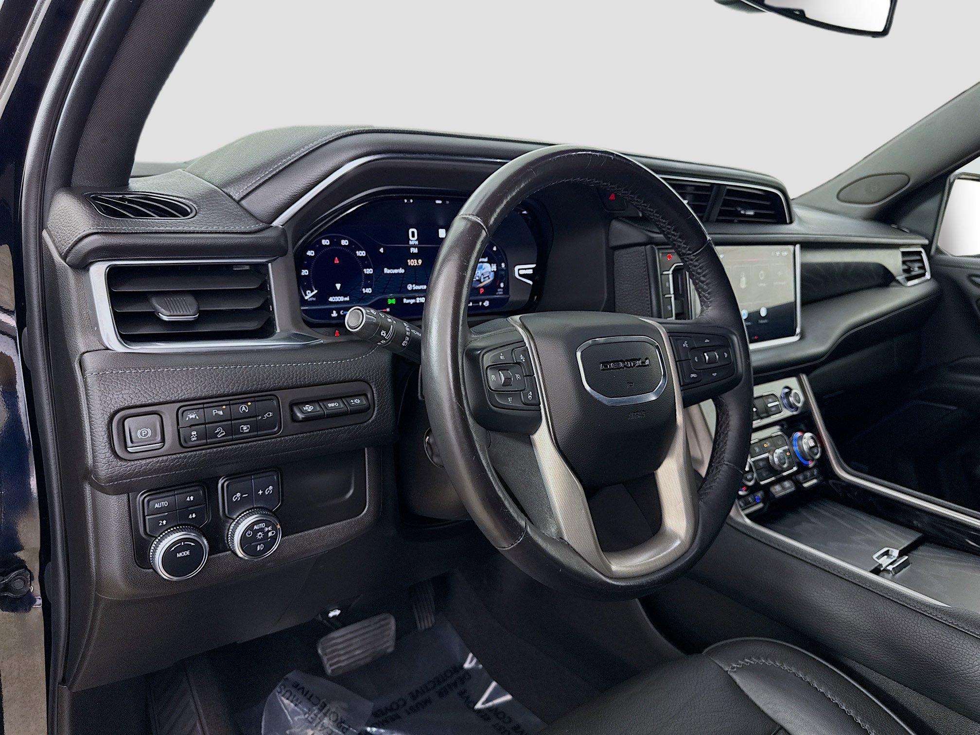Used 2022 GMC Yukon Denali image 9