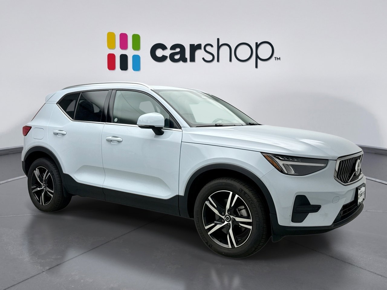 Used 2025 Volvo XC40 B5 Core AWD/4WD image 7