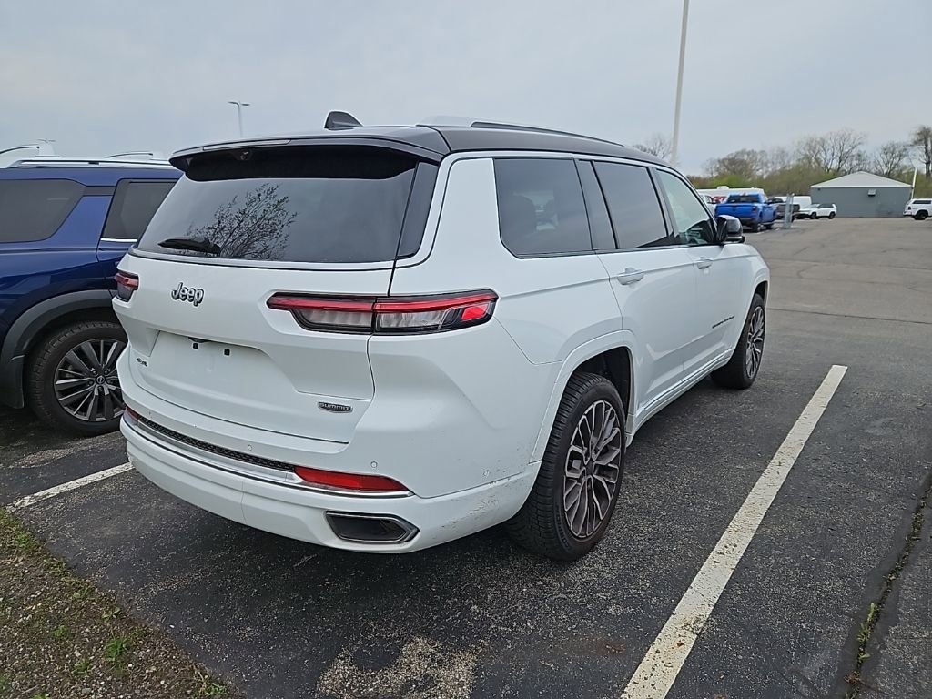 Used 2023 Jeep Grand Cherokee L Summit AWD/4WD image 7
