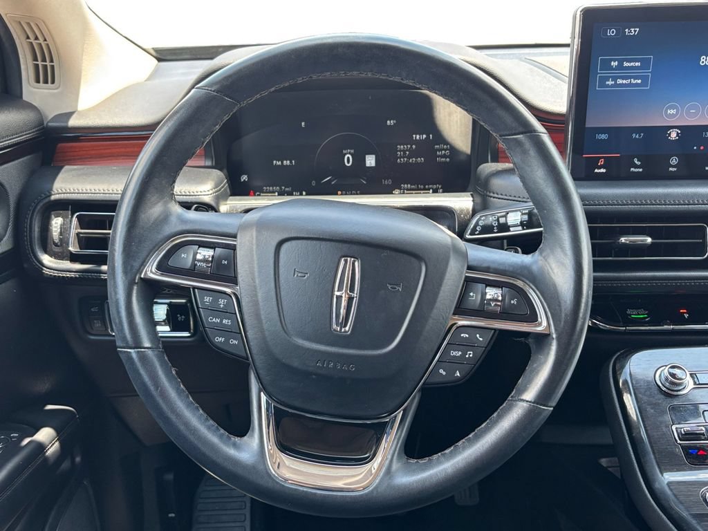 Certified 2023 Lincoln Nautilus Reserve w/ Luxury Package AWD/4WD image 18