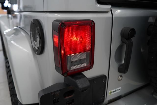 Used 2011 Jeep Wrangler Sahara w/ Dual Top Group image 56