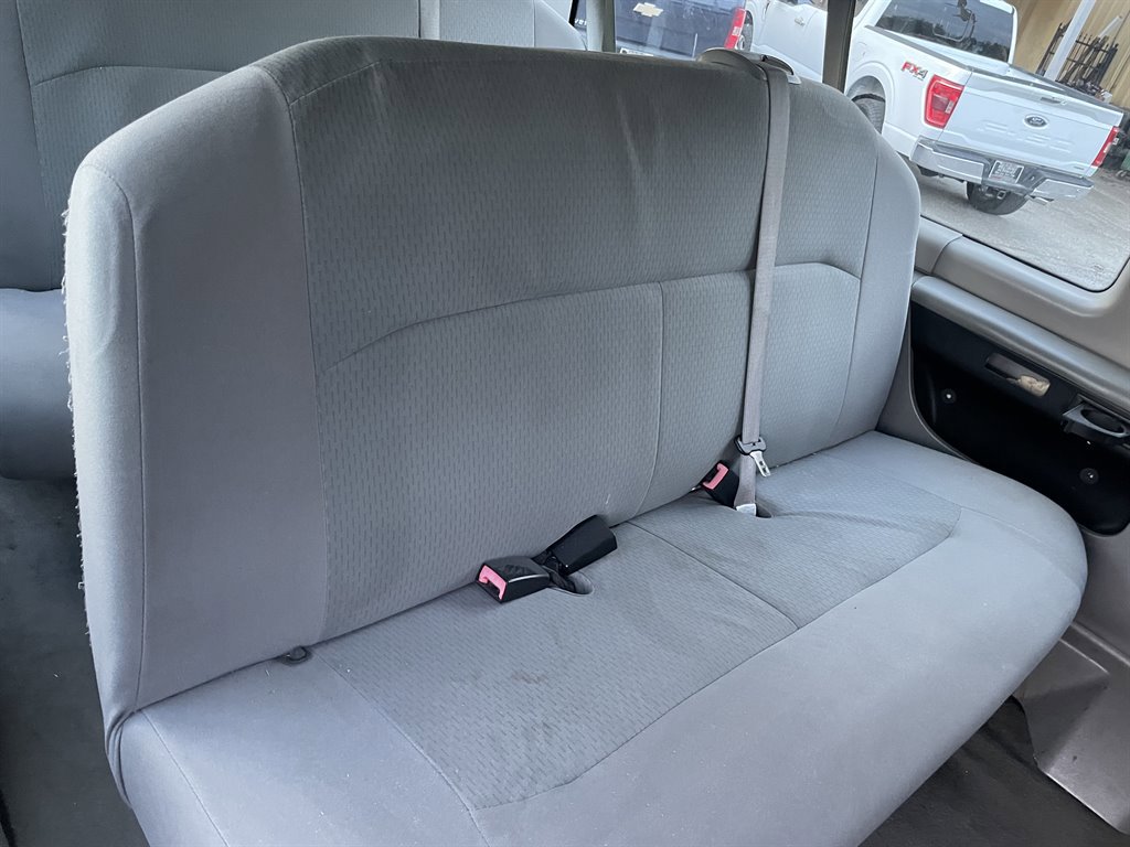 Used 2011 Ford E-350 and Econoline 350 XLT RWD image 21
