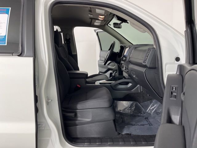 Used 2024 Nissan Frontier S image 37