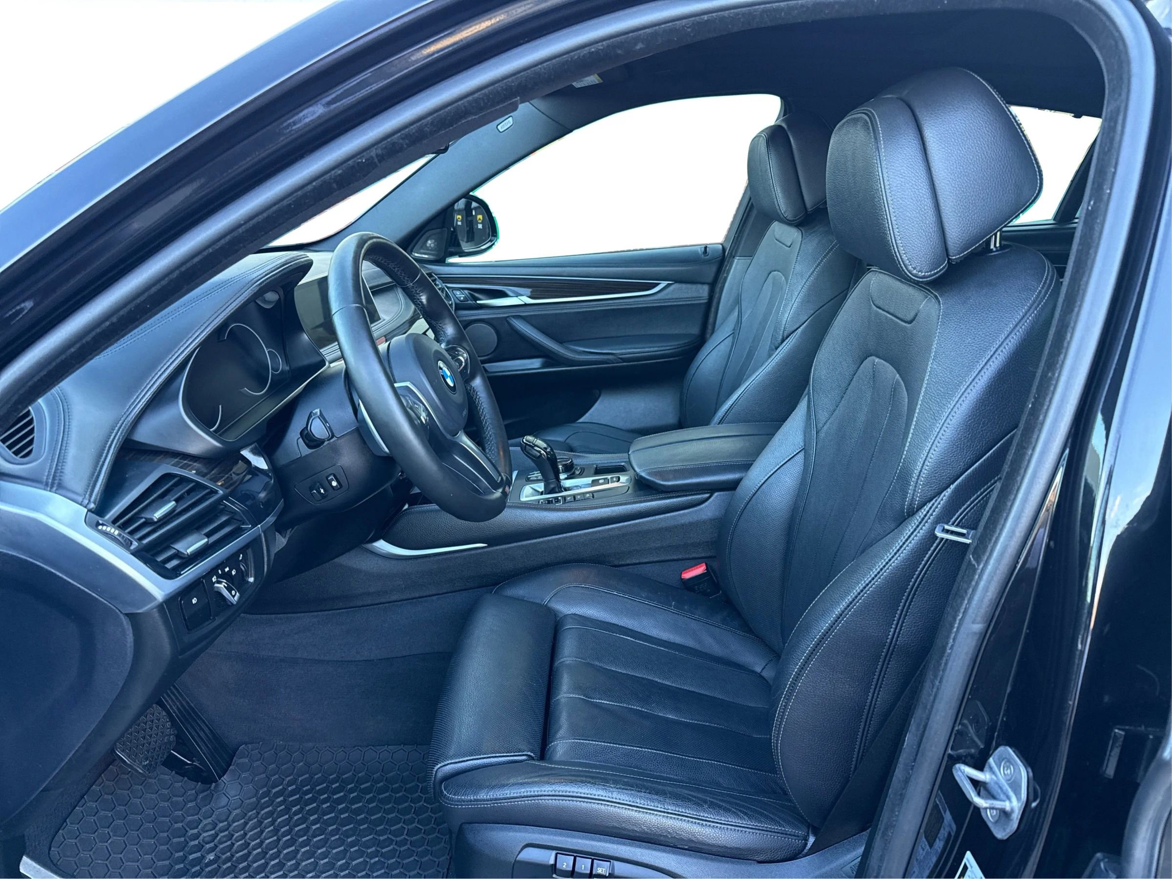 Used 2018 BMW X6 xDrive35i image 9