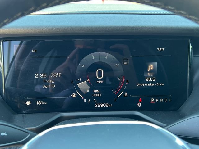 Used 2025 GMC Acadia Elevation image 31