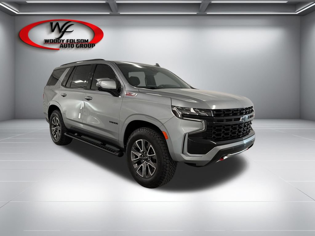 Used 2024 Chevrolet Tahoe Z71 w/ Luxury Package AWD/4WD image 3
