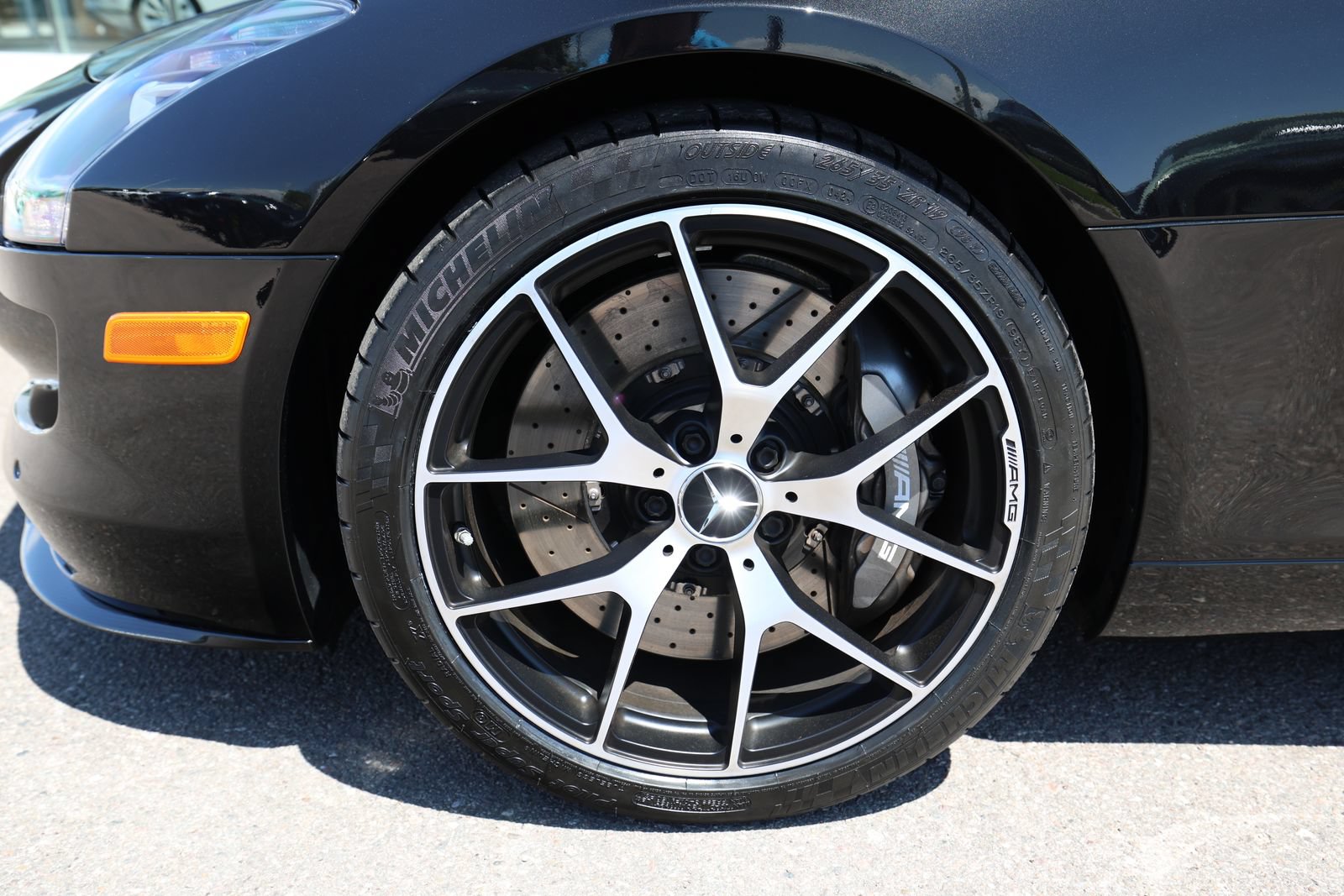 Used 2015 Mercedes-Benz SLS AMG GT Final Edition image 6